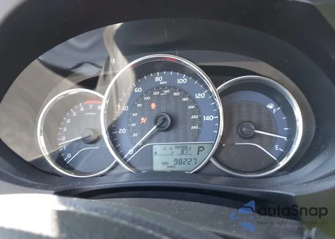 2016 Toyota Corolla Le z USA, uszkodzony, nr VIN 2T1BURHE8GC572855